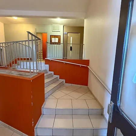 Apartment Equipe Face Aux Thermes *